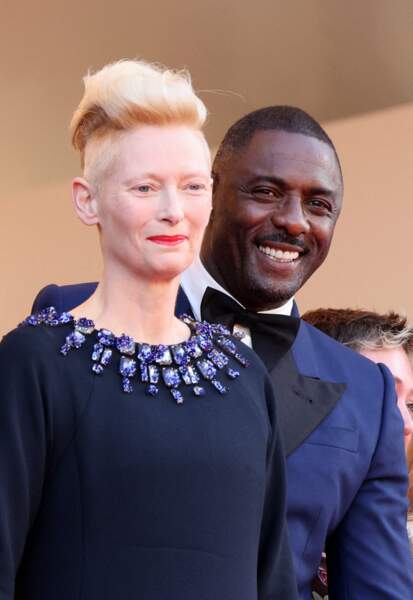 Tilda Swinton et Idris Elba chics et parfaitement assortis pour présenter le film « Three Thousand Years of Longing (3000 ans à t'attendre) » lors du 75ème Festival International du Film de Cannes, le 20 mai 2022.