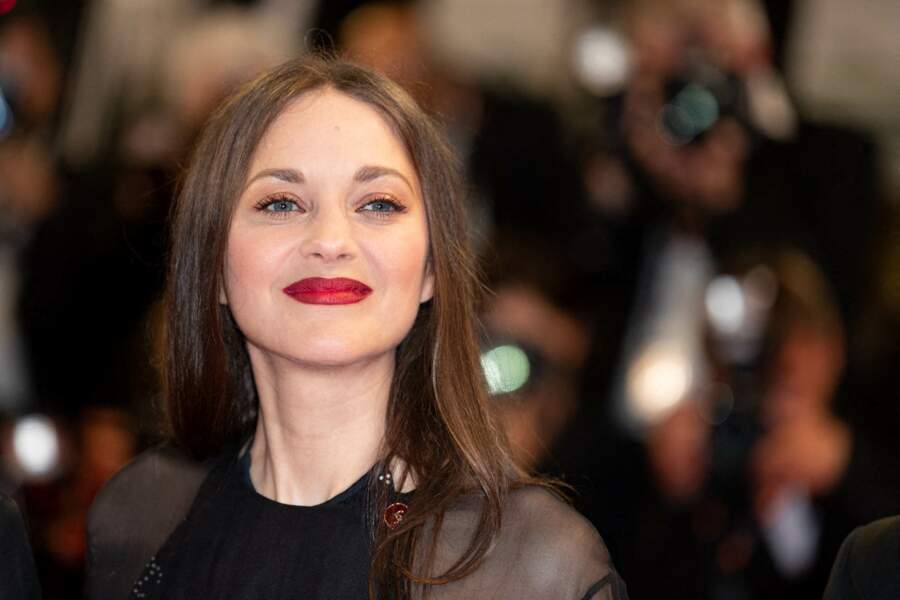 Marion Cotillard sublime avec un rouge à lèvre et une mise en beauté parfaite à Cannes, le 20 mai 