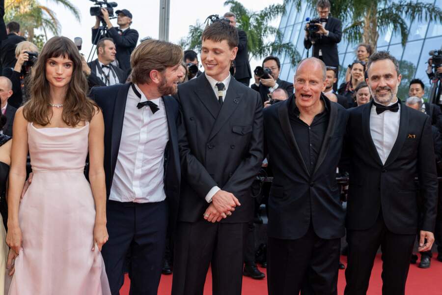 Les acteurs du film suédois sont apparus souriants à la Croisette, ce samedi 21 mai