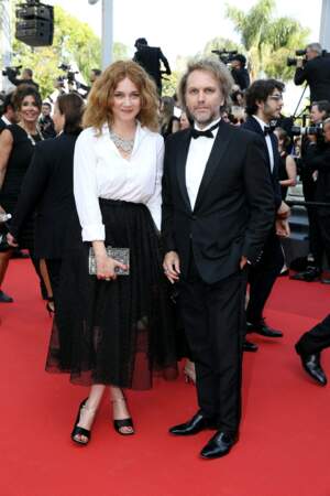 Habitués des tapis rouges et des photocalls, Marine Delterme et Florian Zeller ont fait une apparition remarquée lors du 75e Festival International du Film de Cannes pour assister à la projection du film Triangle Of Sadness, ce samedi 21 mai