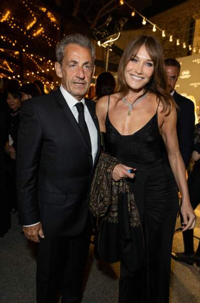 Carla Bruni et son mari Nicolas Sarkozy ont célébré les femmes lors de la soirée "Women In Motion" par Kering au Chateau de la Castre lors du 75ème Festival International du Film de Cannes