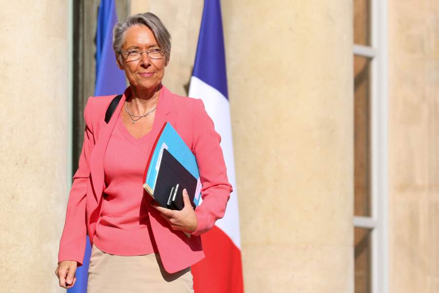 Elisabeth Borne, toujours ministre des Transports, arrive à la restitution des assises des Outre-mer au palais de l'Élysée, le 28 juin 2018. 
