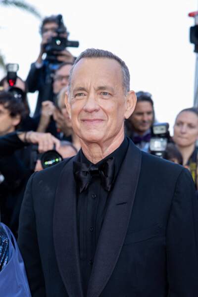 Tom Hanks pour la montée des marches du film « Elvis » lors du 75ème Festival International du Film de Cannes. Le 25 mai 2022
