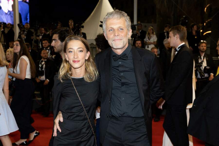 Stéphane Guillon et Sophie Maréchal à la montée des marches de « Frère et Soeur » lors du Festival de Cannes