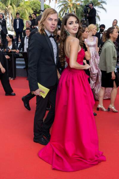 Christophe Guillarmé et Lara Gautier - Montée des marches du film « Broker (Les bonnes étoiles) » lors du 75ème Festival International du Film de Cannes. Le 26 mai 2022