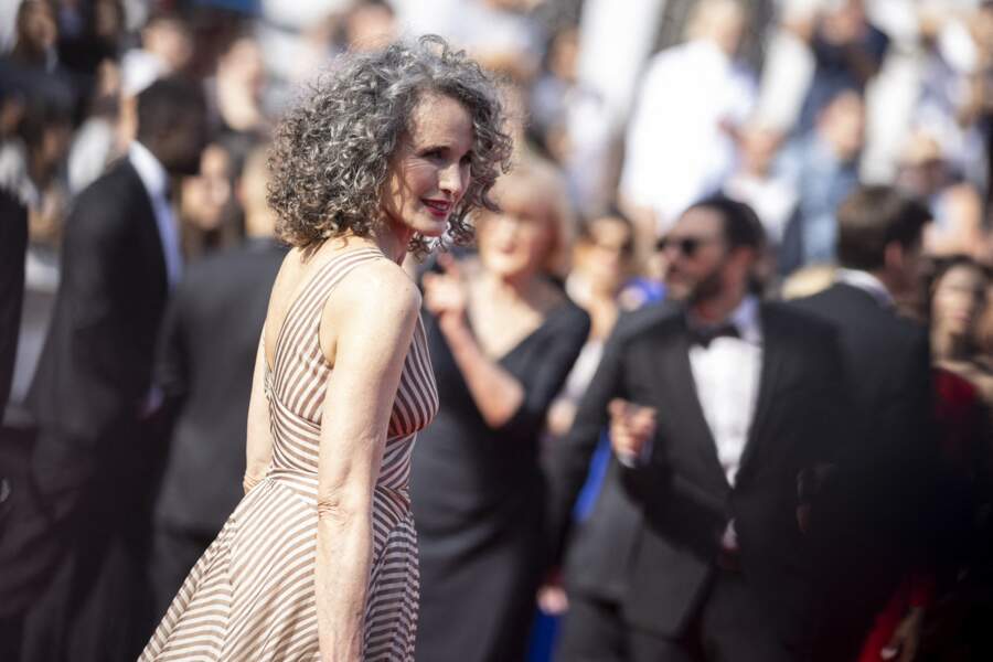 Andie MacDowell - Montée des marches du film « Un petit frère » lors du 75ème Festival International du Film de Cannes. Le 27 mai 2022