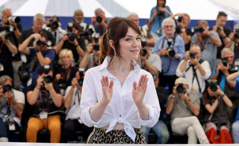 Emilie Dequenne au photocall de "Close" lors du 75ème Festival International du Film de Cannes, le 27 mai 2022.