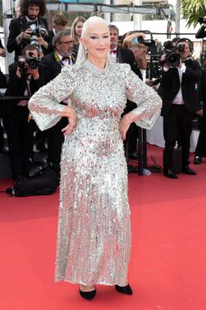 Helen Mirren pour la montée des marches du film « Un petit frère » lors du 75ème Festival International du Film de Cannes. Le 27 mai 2022