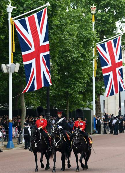 Les membres de la famille royale lors de la parade militaire "Trooping the Colour" pour le jubilé de platine de la reine Elizabeth II à Londres, le 2 juin 2022