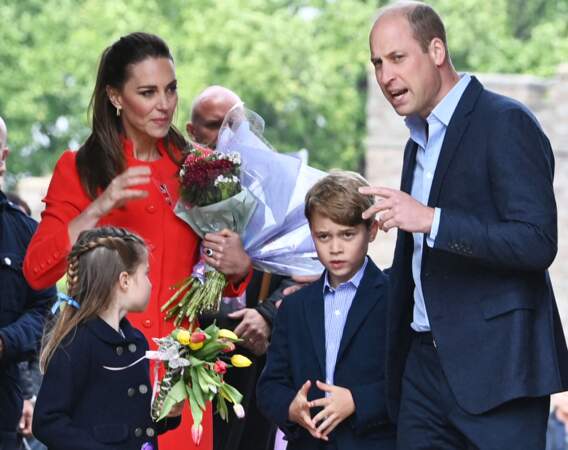Accompagnés de leurs aînés George et Charlotte, Kate Middleton et le prince William ont assisté un concert à Cardiff, ce 4 juin