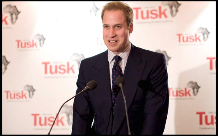 Le prince William, maître de cérémonie pour les 20 ans du Tusk Trust, à Londres, en janvier 2010. Le fils aîné de Charles est le patron de cet organisme luttant pour la sauvegarde de la faune et la flore en Afrique.