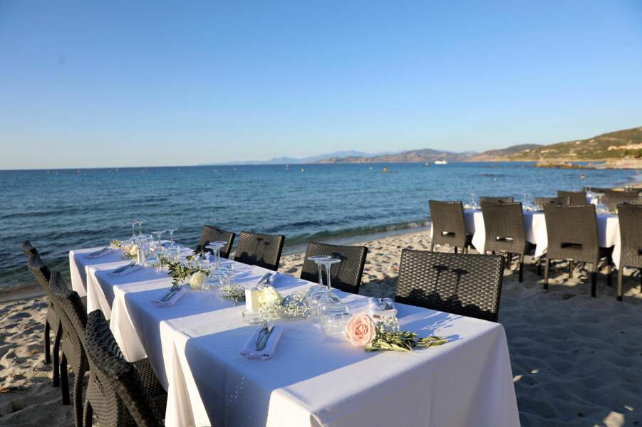 Cérémonie du mariage civil de Christine Bravo et Stéphane Bachot sur la plage du restaurant Marinella à l'Ile Rousse en Corse le 11 Juin 2022.