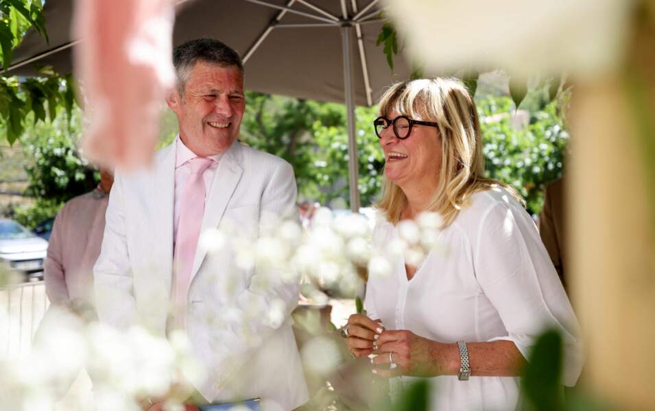 Christine Bravo et Stéphane Bachot, à Occhiatana en Corse, après leur union civile, samedi 11 juin 2022.