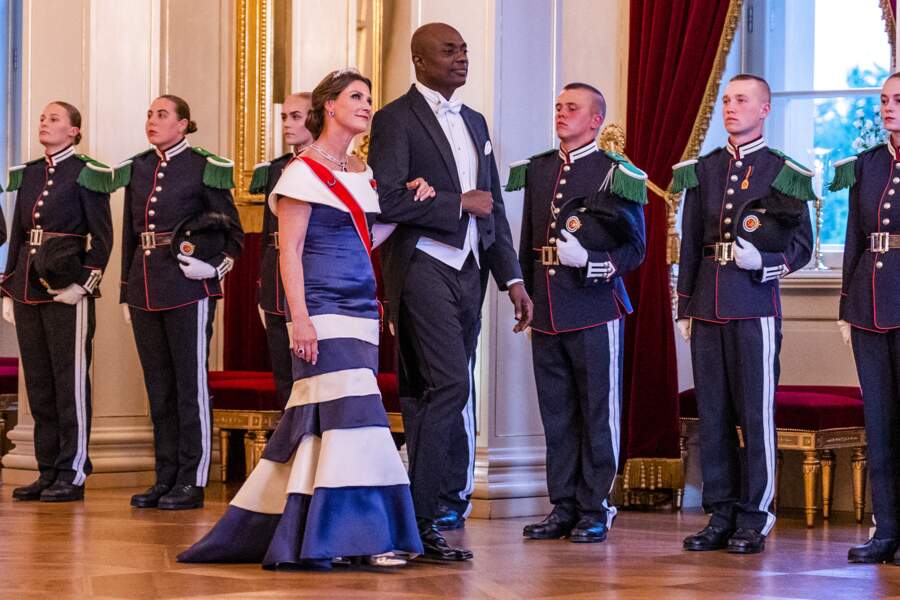 La princesse Märtha Louise de Norvège et Durek Verrett lors du dîner de gala pour célébrer le 18ème anniversaire de la princesse Ingrid Alexandra, au Palais d'Oslo, Norvège, le 17 juin 2022. 