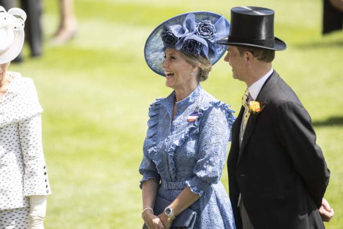La comtesse Sophie de Wessex divine dans une robe bleue assortie à son chapeau, ce 15 juin