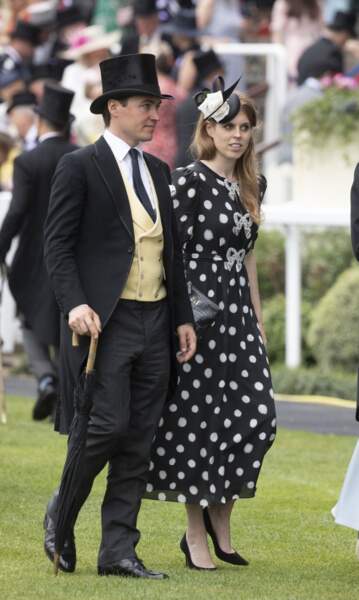 Complices, la princesse Beatrice d'York et son mari Edoardo Mapelli Mozzi lors du cinquième et dernier jour de la Royal Ascot 2022, à l'hippodrome d'Ascot, Berkshire, Royaume Uni, le 18 juin 2022.