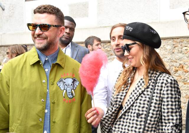 Justin Timberlake et sa femme Jessica Biel  en route pour le défilé de mode masculine Kenzo printemps / été 2023 à Paris le 26 juin 2022