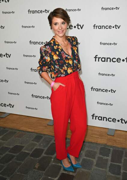 Mélanie Taravant a elle aussi été aperçue au photocall pour la conférence de presse de rentrée de France Télévisions, à Paris, le 6 juillet 2022. 