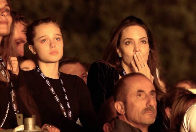 Si Shiloh Jolie-Pitt est une fan de rock, sa mère Angelina Jolie l'est peut-être un peu moins, mais elle l'a tout de même accompagné au concert de Måneskin, au "Circo Massimo", à Rome, le 9 juillet 2022.