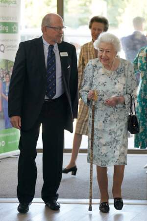 La reine Elizabeth II lors de l'inauguration de l'hospice de la Tamise à Maidenhead, Berkshire, Royaume Uni, le 15 juillet 2022.
