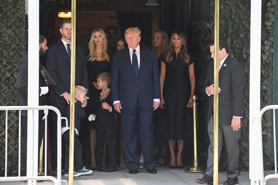 Donald Trump entouré de ses proches aux obsèques de son ex-épouse Ivana Trump, le 20 juillet 2022