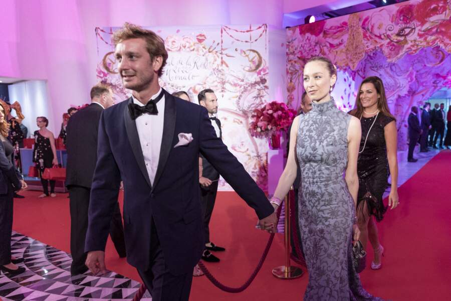 Pierre Casiraghi et son épouse, Beatrice Borromeo, sublime en Dior, au Bal de la rose à Monaco, le 8 juillet 2022