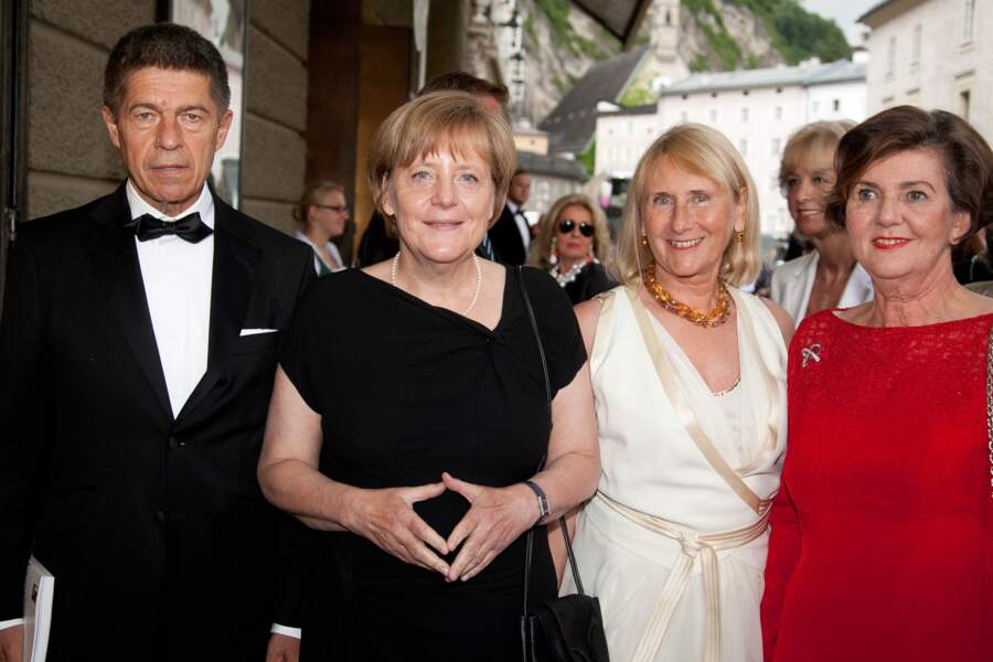Angela Merkel et son mari Joachim Sauer sont chics et élégants pour assister au Festival de Salzbourg en Autriche, le 5 août 2014.