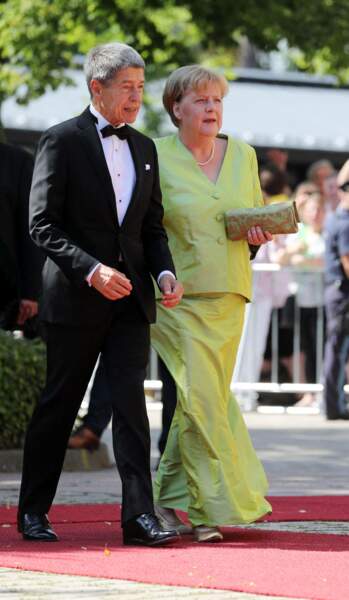 Angela Merkel craque pour un ensemble vert pomme au Festival d'opéra de Bayreuth en 2022. 