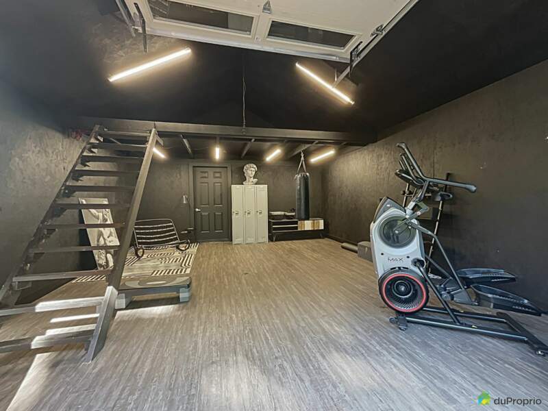 La maison "haute de gammes" de Lara Fabian sur trois étages comprend une salle de sport