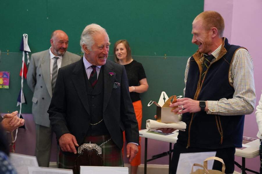Le prince Charles en déplacement officiel en Écosse. 