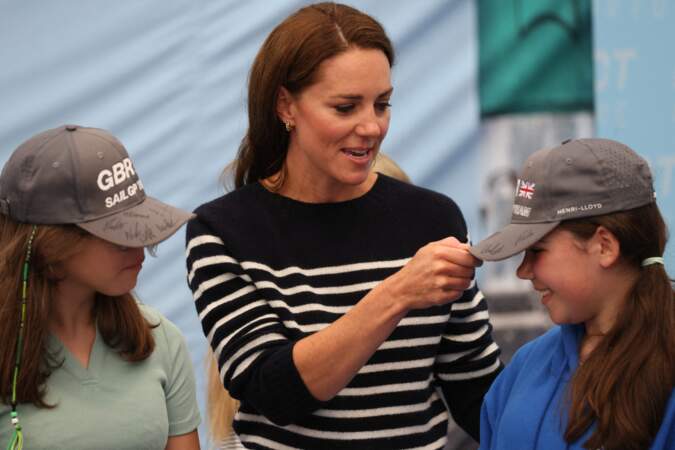 Kate Middleton a rencontré des jeunes passionnés de navigation, aidés par l'association 1851 Trust, dont la duchesse de Cambridge est la marraine