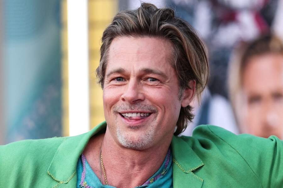 Brad Pitt s'amuse plus que jamais avec son look !