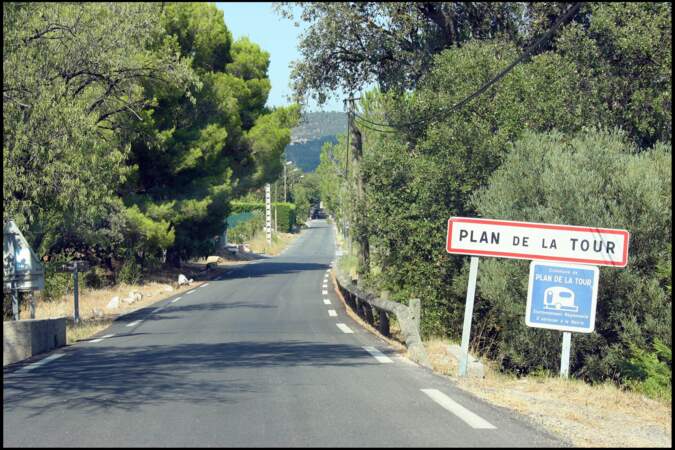 Aux début des années 2000, le couple s'offre une villa en Provence.