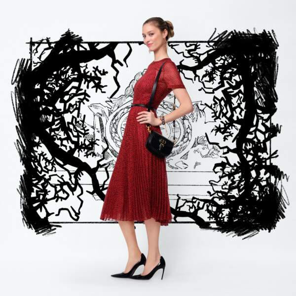 Beatrice Borromeo habillée dans une robe de la collection Automne-Hiver 2021/2022 pour une publicité de la marque.