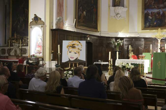 Messe hommage en mémoire d'Ivana Trump, morte le 14 juillet 2022, en l'église de Saint-Tropez le 9 août 2022.