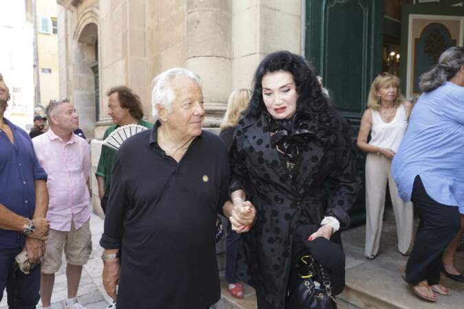 Massimo Gargia et Soraya Kashoggi  rendent hommage à Ivana Trump, morte le 14 juillet en l'église de Saint-Tropez le 9 août 2022.