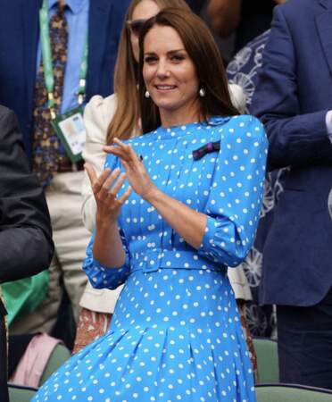 Kate Middleton recycle sa robe à pois Alessandra Rich à 1766 €, le 5 juillet 2022.