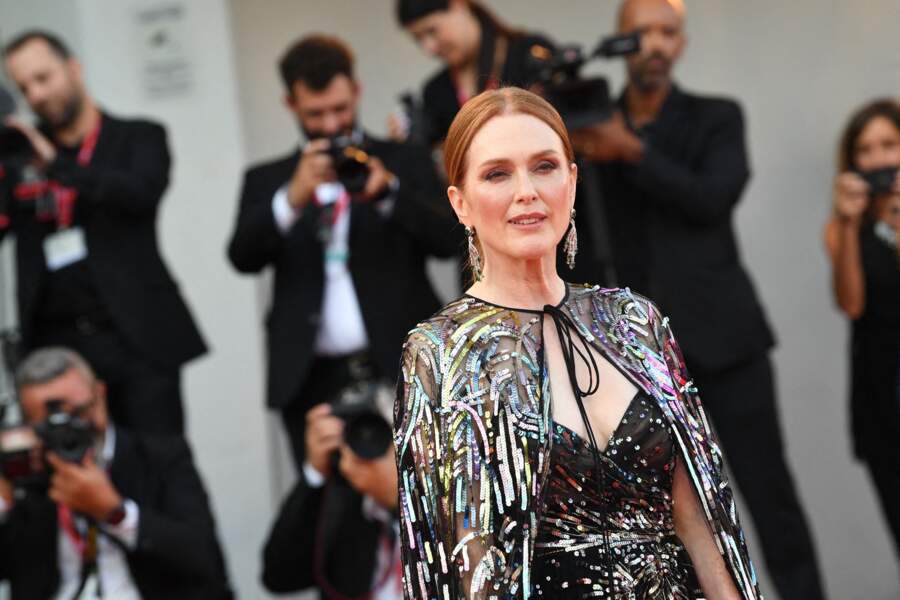 Julianne Moore - Les célébrités assistent à la soirée d'ouverture du 79 ème festival international du film de Venise. Le 31 août 2022.