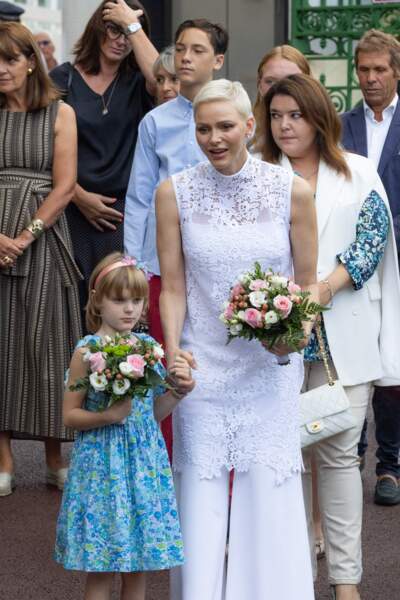 La princesse Charlene de Monaco et sa fille Gabriella lors du traditionnel Pique-nique "U Cavagnetu" des monégasques au parc princesse Antoinette à Monaco le 3 septembre 2022.