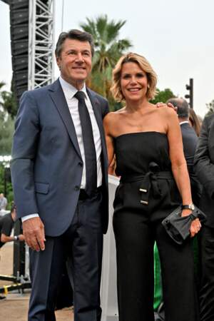 Laura Tenoudji était ravissante au côté de son mari Christian Estrosi, durant ce dîner amical et convial autour du maire, à Nice, le 2 septembre 2022.