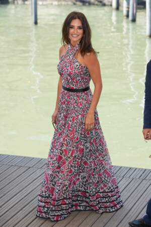 Penélope Cruz en longue robe bohème de la marque Chanel, le 4 septembre 2022. 