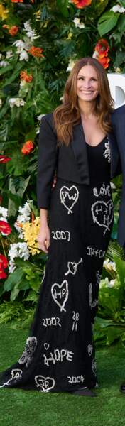 Julia Roberts est canon avec une veste courte de blazer à Londres, le 7 septembre 2022.