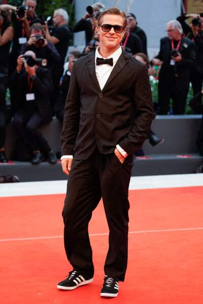 Brad Pitt, véritable dandy sur le tapis rouge de la Mostra de Venise, le 8 septembre 2022.