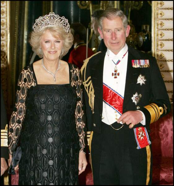 Le roi Charles III et son épouse Camilla Parker Bowles, qui deviendra reine consort, conformément à la volonté de son époux avec la bénédiction d'Élizabeth II 