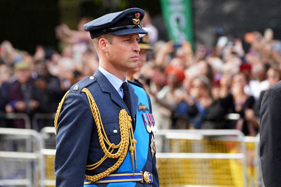 Le prince William, prince de Galles - Procession cérémonielle du cercueil de la reine Elizabeth II du palais de Buckingham à Westminster Hall à Londres, le 14 septembre 2022.