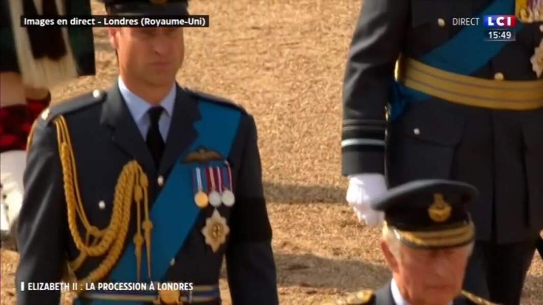 Le prince William lors de la procession en hommage à Elizabeth II, ce mercredi 14 septembre 2022.