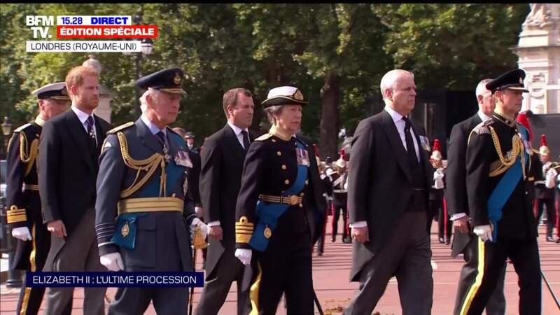 Le roi Charles III, la princesse Anne, le prince Andrew réunis pour l'hommage à Elizabeth II, ce mercredi 14 septembre 2022.