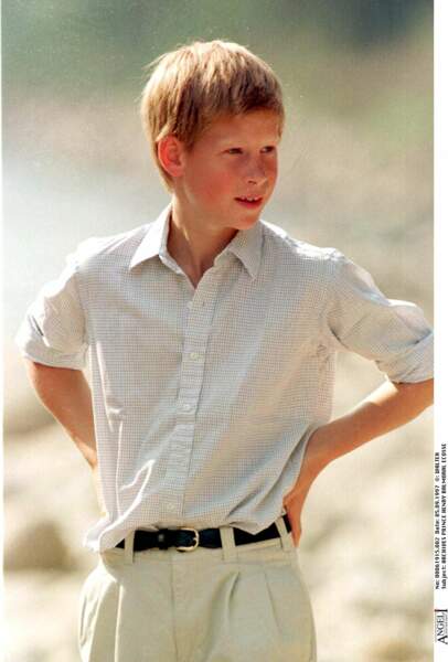 Le prince Harry à Balmoral en août 1997 (13ans), quelques jours avant l'accident fatal de sa mère à Paris.