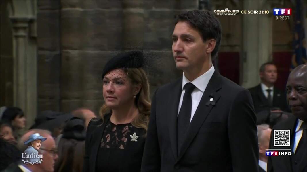 Le Premier ministre canadien Justin Trudeau et son épouse Sophie Grégoire prennent place au sein de l'Abbaye de Westminster pour assister aux funérailles d'État de la reine Elizabeth II, le 19 septembre 2022.