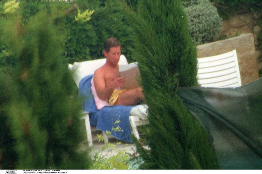 Le prince Charles en vacances en 1992, en maillot de bain 